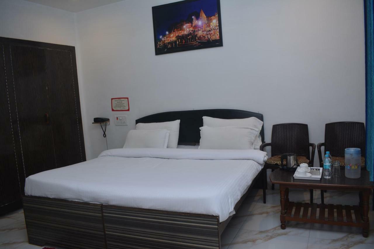 Hotel Tamilnadu Kashi Варанаси Экстерьер фото