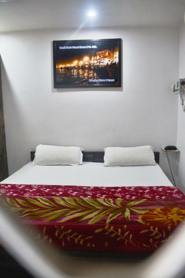 Hotel Tamilnadu Kashi Варанаси Экстерьер фото