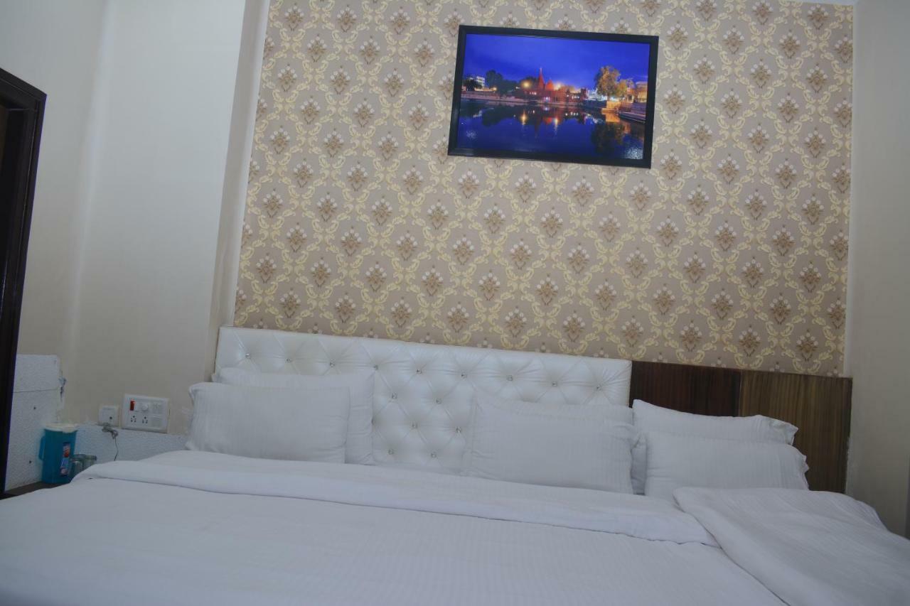 Hotel Tamilnadu Kashi Варанаси Экстерьер фото