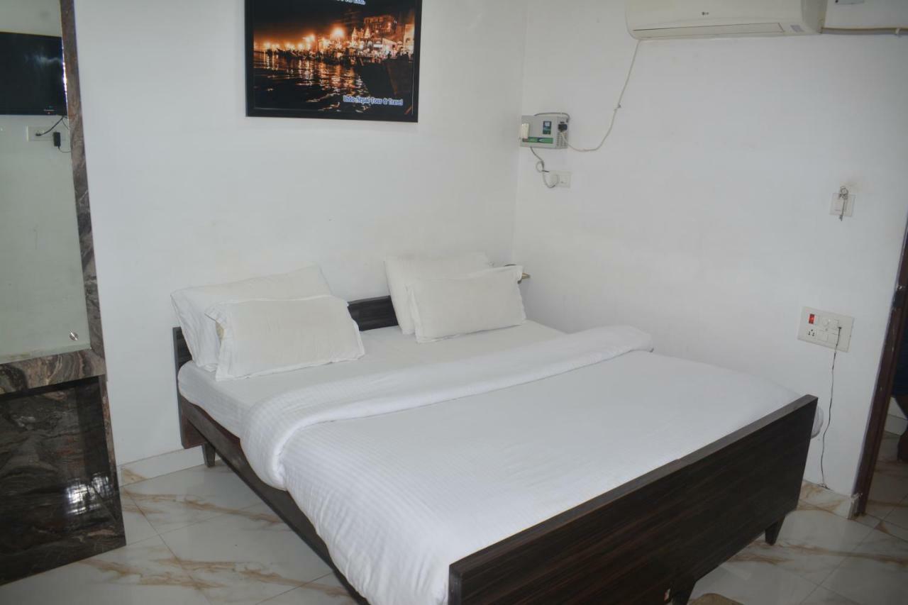 Hotel Tamilnadu Kashi Варанаси Экстерьер фото